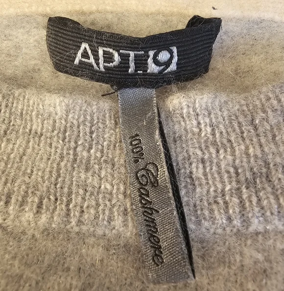 100% Cashmere Gray Cream Striped Sweater Apt. 9 - Picture 7 of 8